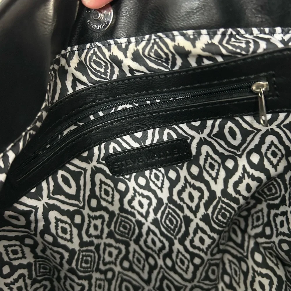 Vintage Steve Madden Y2K large bowler polyurethane purse handbag oversized
